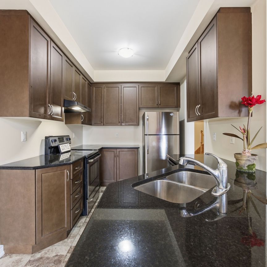 For Lease - 90 SKY HARBOUR Drive, Brampton, Ontario - Photo 1