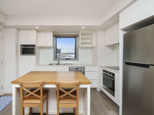 Enjoy Quality of Living in Strategic Location! - Photo 1