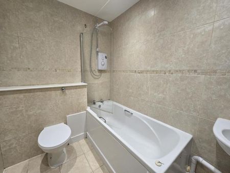 2 bedroom flat to rent - Photo 4