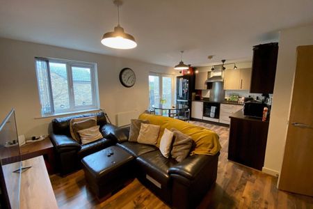 Station Square - Photo 2