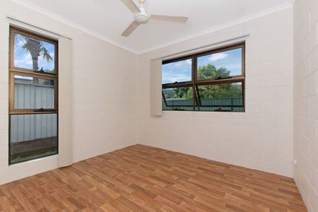 1/23 President Street, Kirwan - Photo 2