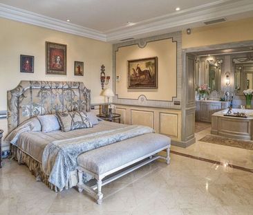 10 bedroom luxury mansion for rent in Mijas Costa, Andalusia - Photo 5