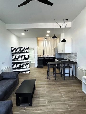 Apartamento en alquiler en Casco Antiguo, Boadilla del Monte, Madrid - Photo 2