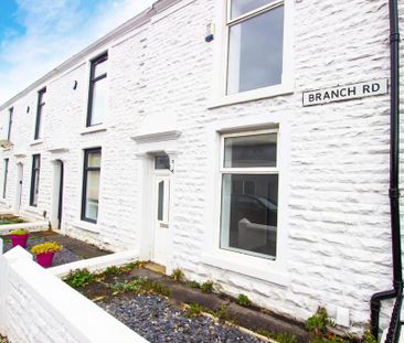 2 bedroom end of terrace house to rent - Photo 1