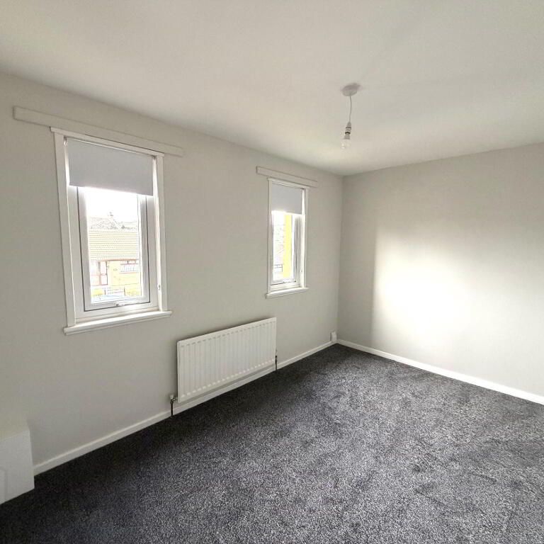 7a Craignish Crescent, Dundonald, Belfast, BT16 2NP - Photo 1