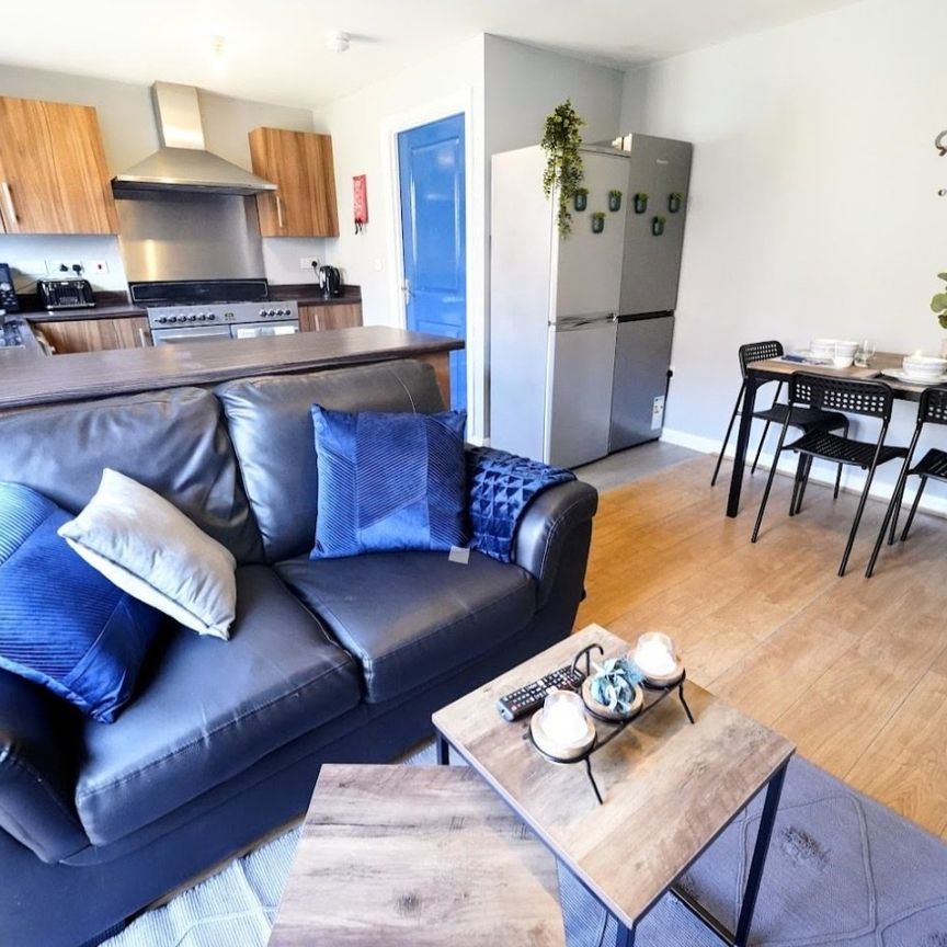 Room in a Shared House, Poppleton Close, CV1 - Photo 1