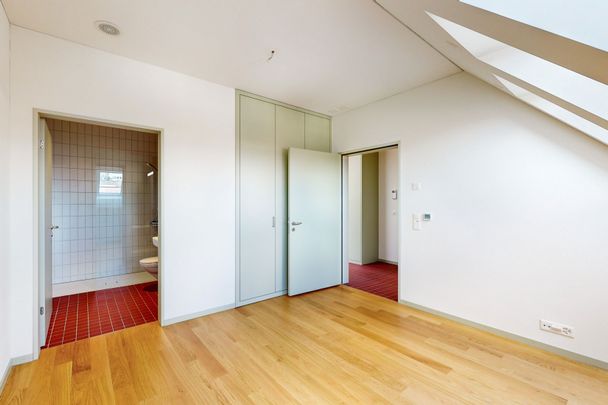 Zentrale und moderne Wohnung mit privater Dachterrasse - Photo 1