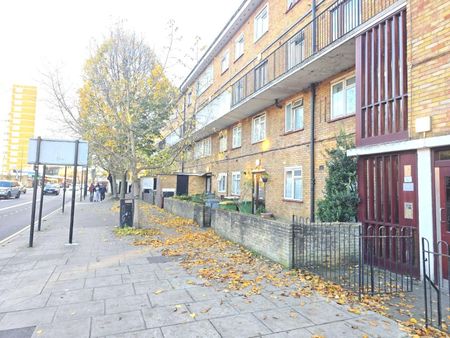 High Street, London - Photo 5