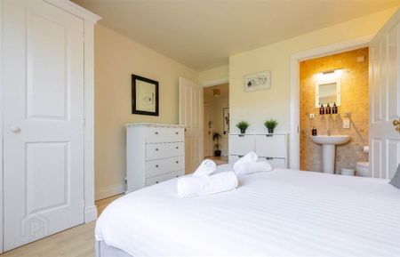 15 Rugby Square, Rugby Parade, Belfast, BT7 1PY - Photo 4