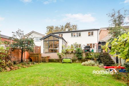 4 bedroom detached house to rent - Photo 4