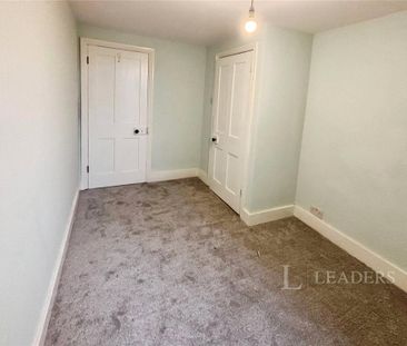 2 bedroom semi-detached house to rent - Photo 6