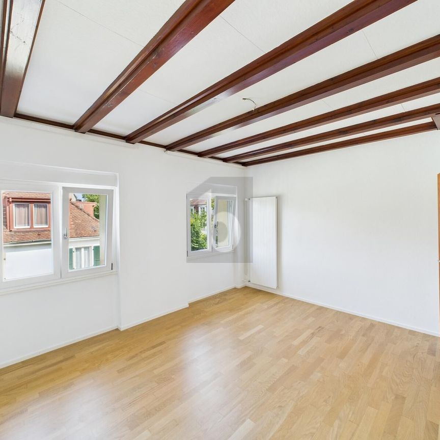 HELL UND GERÄUMIG MIT VIEL PLATZ ZUM LEBEN - Photo 1