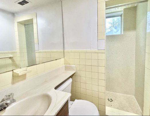 For Lease - 3 Bondhead Place Unit# Lower, Toronto, Ontario - Photo 1