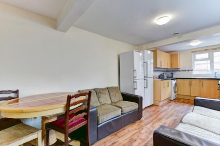 7 bedroom house to rent - Photo 3