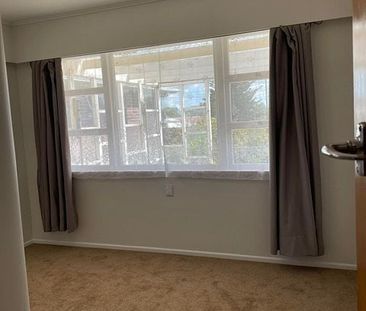 Private and peaceful, 4 bedrooms family home - Photo 1