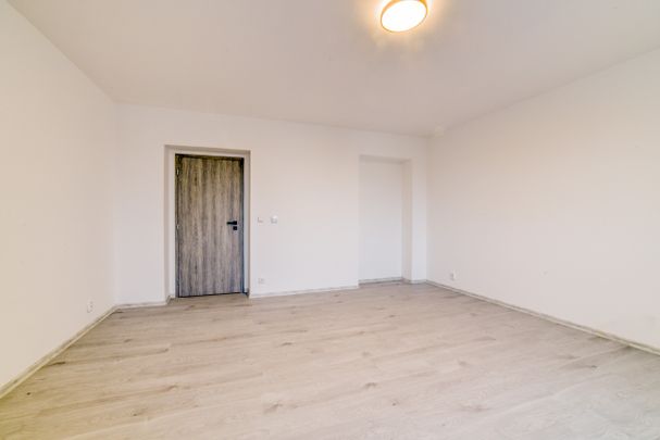 Pronájem bytu 2+kk 55 m², 17. listopadu 1040, Cheb - Photo 1