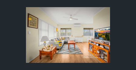 BEST LOCATION IN BLACKTOWN CBD! - Photo 2