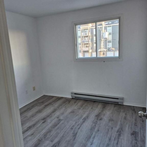 2 CH - 1 SDB - Sainte-Anne-des-Plaines - $1,185 /mo - Photo 1