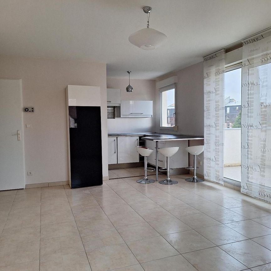 Location Appartement 1 pièce 34m² FONTAINE LES DIJON 21121 - Photo 1