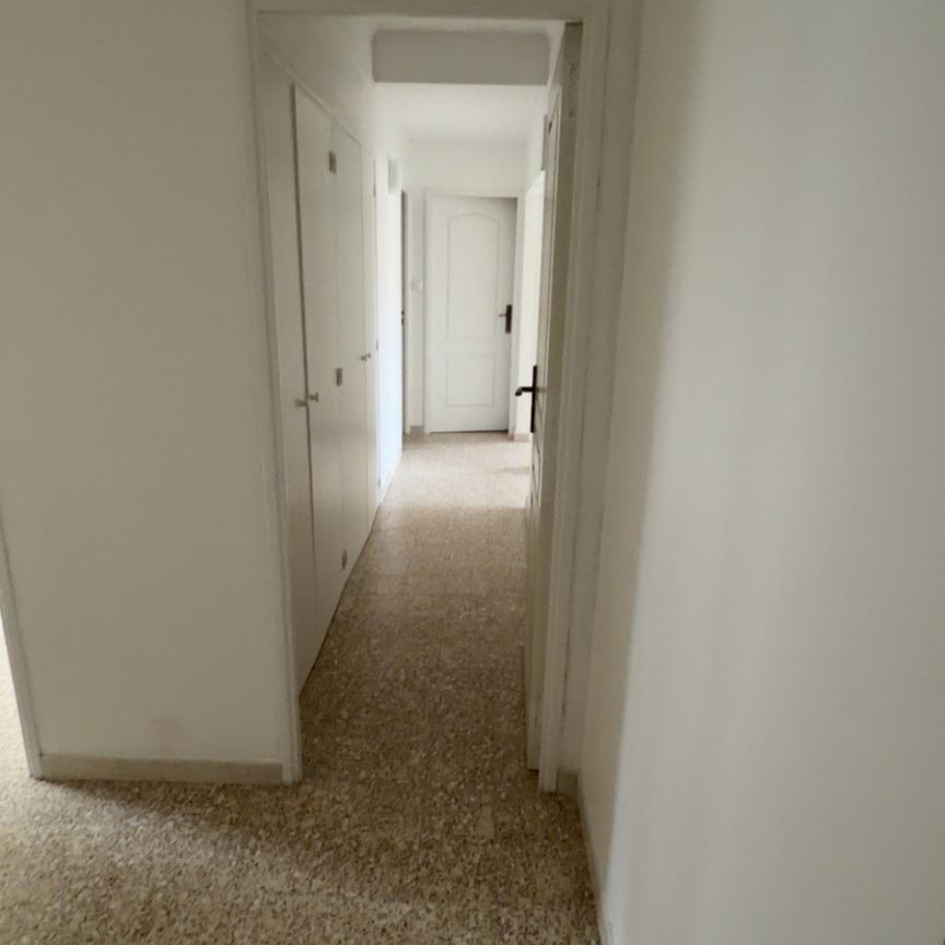 Location Appartement 4 pièces 65m² MARSEILLE 15ème - Photo 1