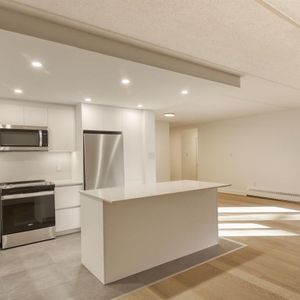 4800 Boulevard de Maisonneuve West - Photo 2