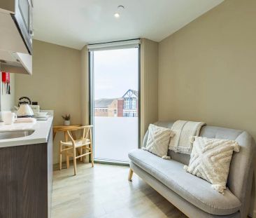 Excellent Plus - Photo 2