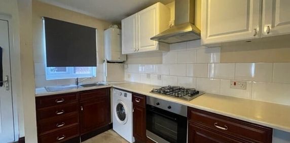 Runnymede Court, Stanford Le Hope, Runnymede Road - Photo 2