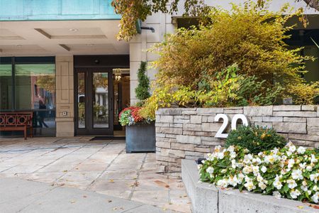 For Lease - 20 Scrivener Square Unit# 305, Toronto, Ontario - Photo 4