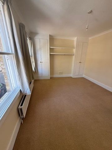 3 Bed Semi-Detached House, Henshaw St, SE17 - Photo 5
