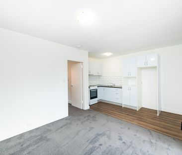 14/122 Henderson Road, Crestwood NSW 2620 - Apartment For Rent | Do... - Photo 3