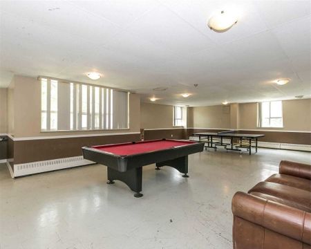 For Lease - 1625 Bloor Street, Mississauga, Ontario - Photo 2
