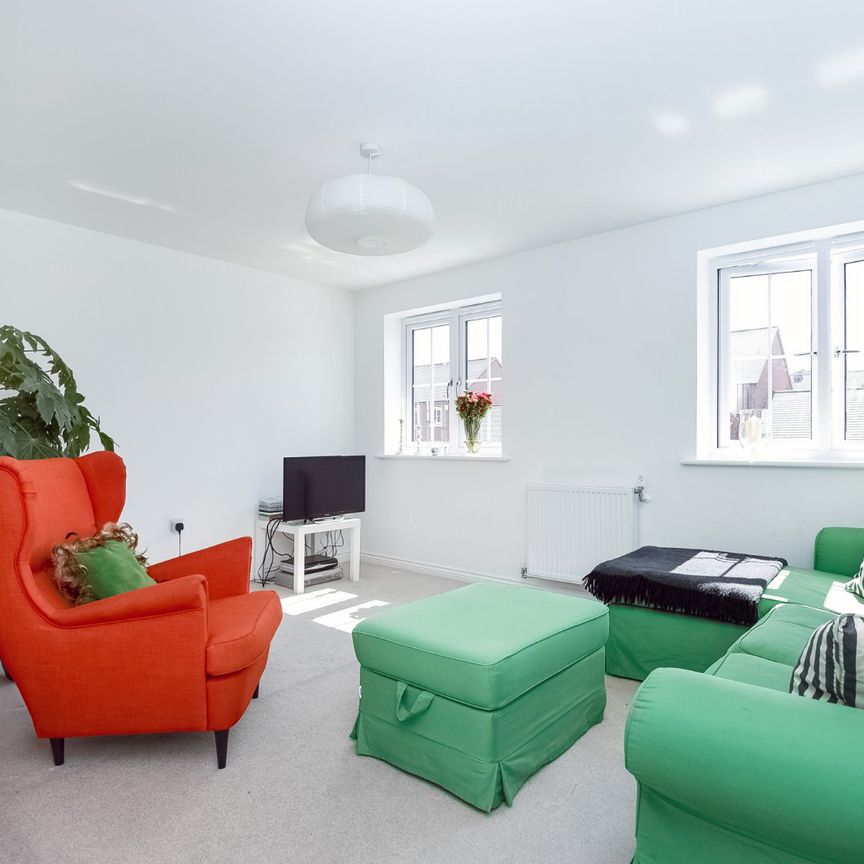 Ravens Dene, Chislehurst, Kent, BR7 - Photo 1