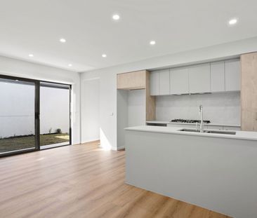 Comfortable 3-Bedroom Home in Jubilee Estate!!! - Photo 3