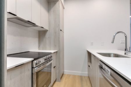 Condo for rent, Montréal (Côte-des-Neiges/Notre-Dame-de-Grâce) - Photo 2