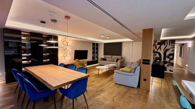 Piso de alquiler en Plaça de la Vila, 6, Centro Histórico - Photo 1