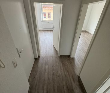 Für Sie renoviert! 2-Zimmer-Wohnung sucht nette Mieter - Photo 3