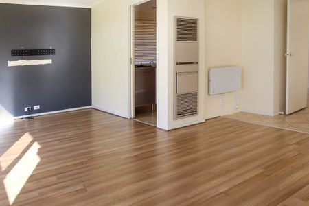 FAMILY HOME WITH LARGE YARD - Photo 2