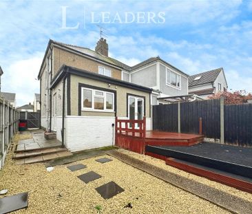 3 bedroom semi-detached house to rent - Photo 6