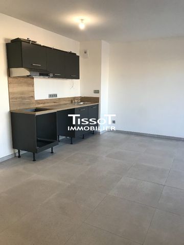 Location Appartement 3 pièces 63m² NIMES 30900 - Photo 2