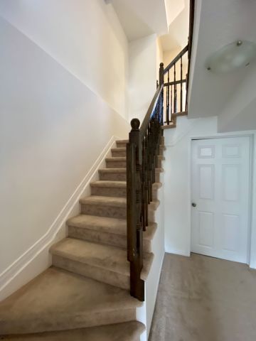 For Lease - 108 Camden Private, Barrhaven, Ontario - Photo 5