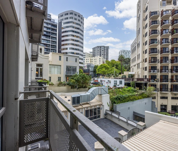 Easy City Living in a Quiet CBD Pocket - Photo 6