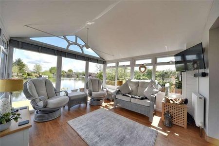 Lakeside, Isleham Marina, Fen Bank, Ely, CB7 - Photo 2