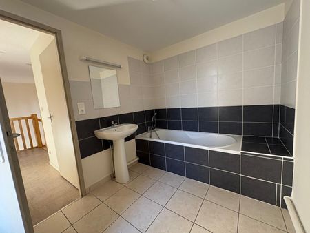 Location Maison 4 pièces 80m² LA VILLE AUX DAMES 37700 - Photo 5