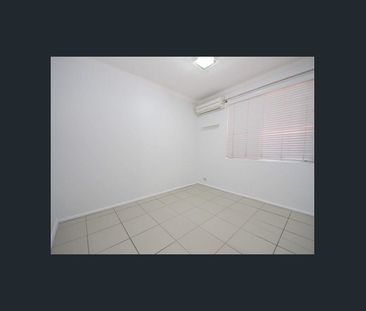 Modern Living, Close to all..! - Photo 2