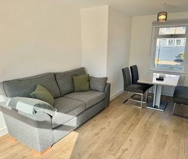 18 Windford Square, AB16 6NR, Aberdeen - Photo 2