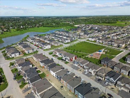 For Lease - 91 HACKAMORE Crescent, Stittsville - Munster - Richmond, Ontario - Photo 2