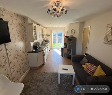 1 bedroom in a house share to rent - Photo 1