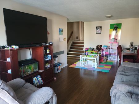 For Lease - 94 Leacrest Street, Brampton, Ontario - Photo 3