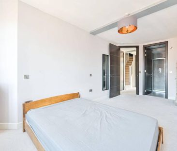 3 bedroom penthouse to rent - Photo 4