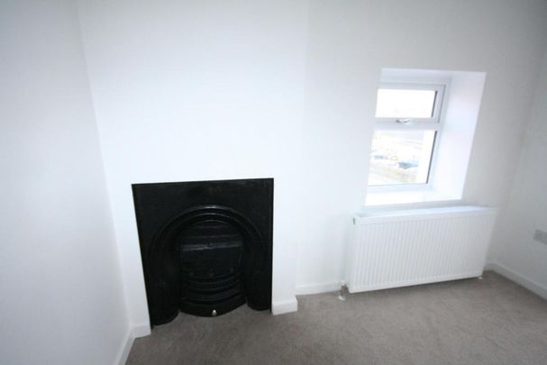 2 bedroom house to rent - Photo 1